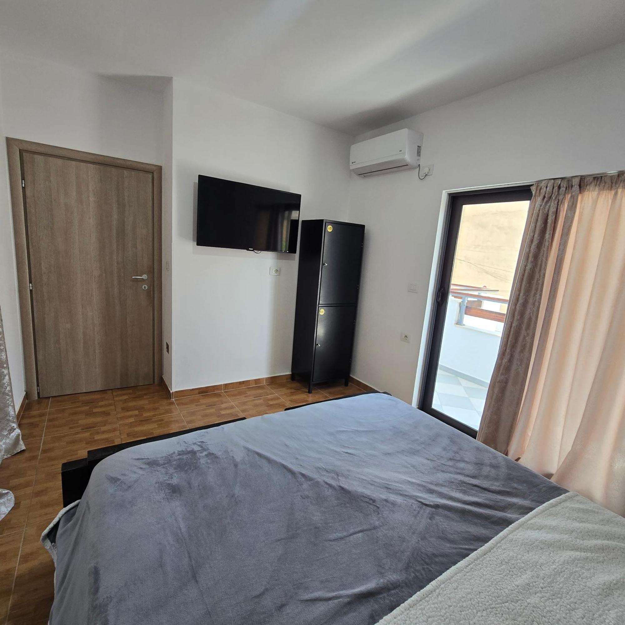 Poseidonas * Sarandë